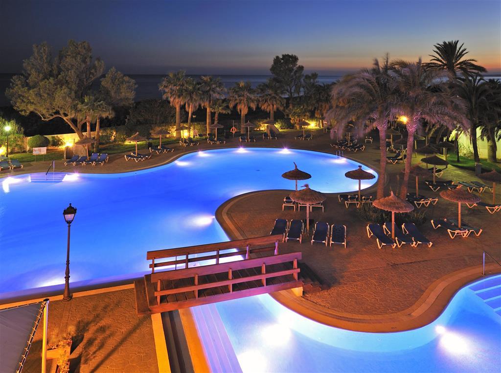 Hotel Sol Milanos Pingueinos Son Bou Servizi foto