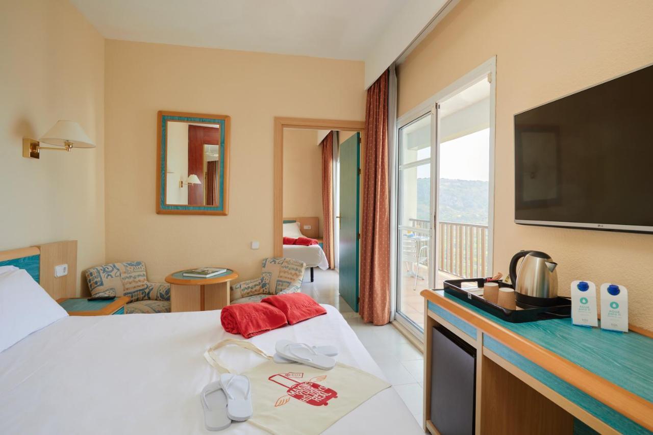 Hotel Sol Milanos Pingueinos Son Bou Esterno foto