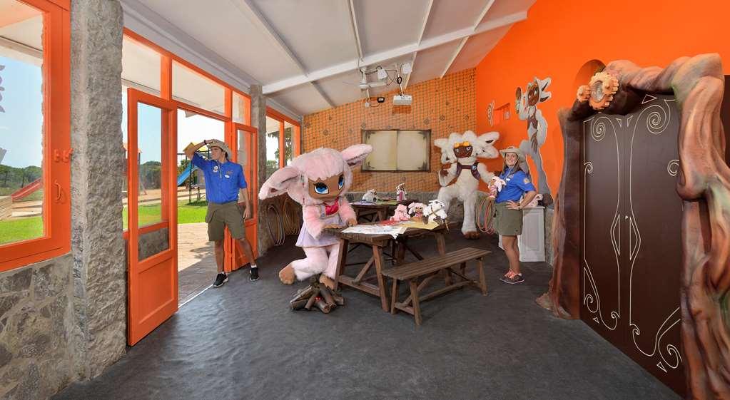 Hotel Sol Milanos Pingueinos Son Bou Servizi foto