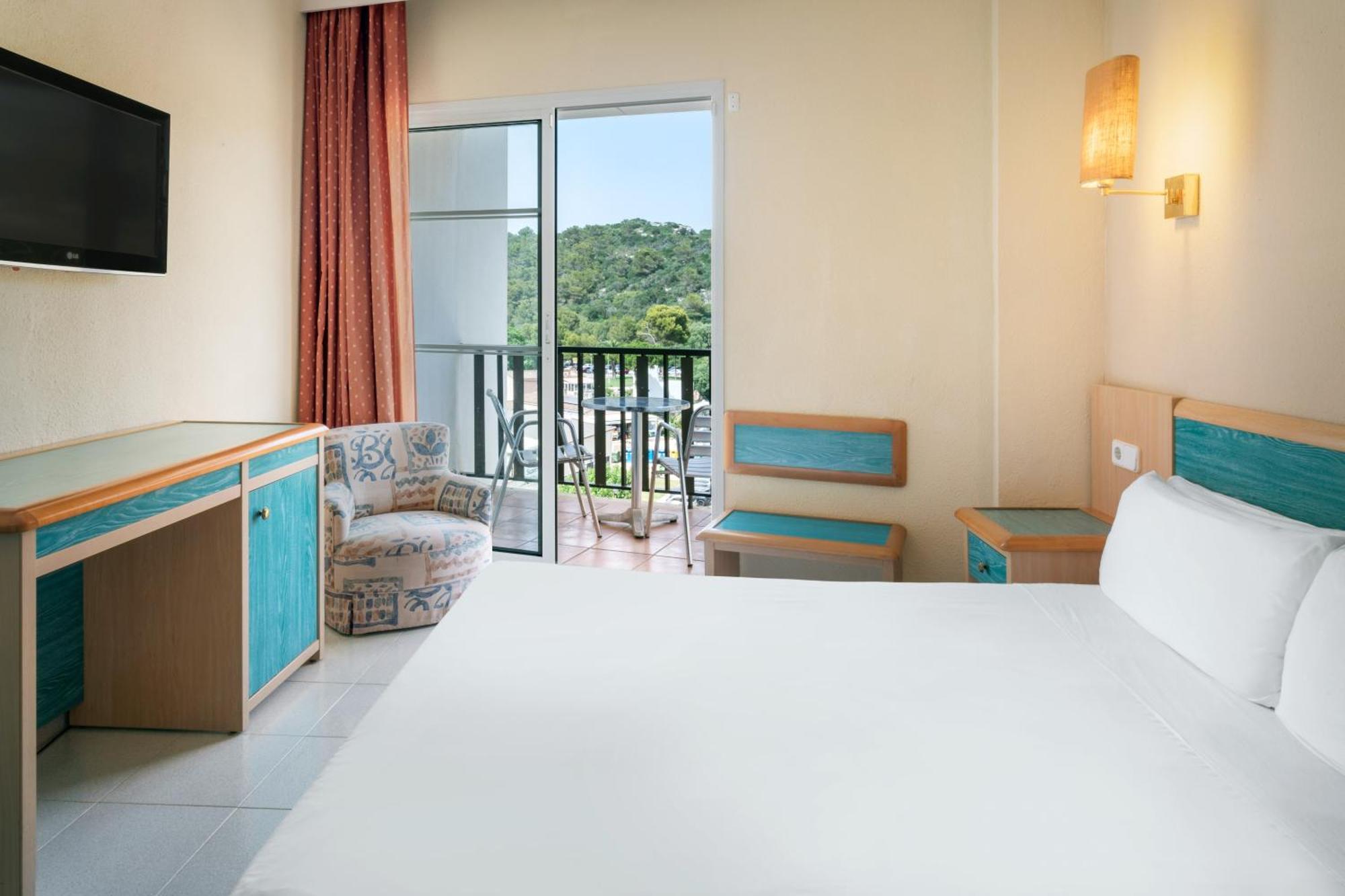 Hotel Sol Milanos Pingueinos Son Bou Esterno foto