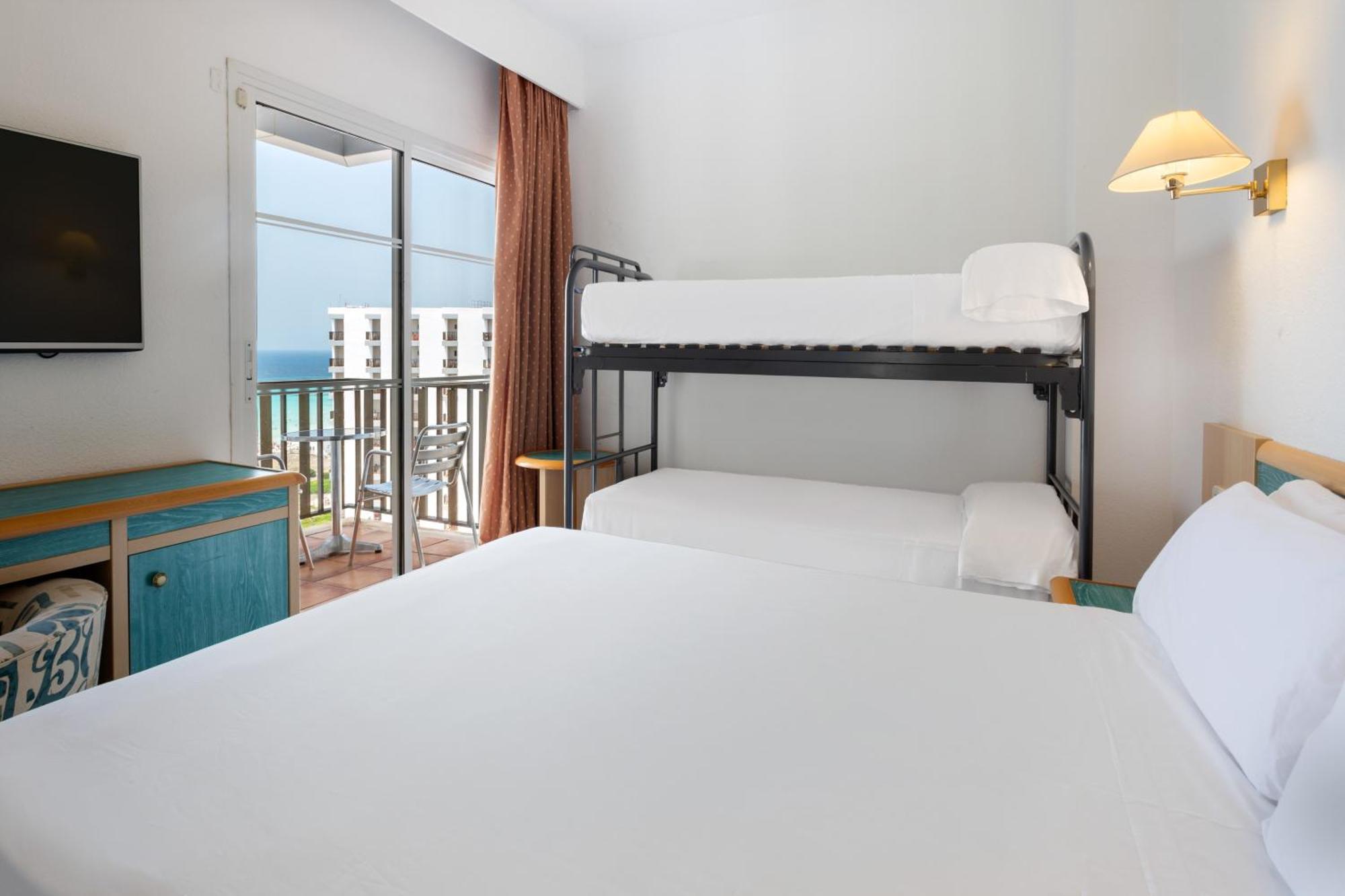 Hotel Sol Milanos Pingueinos Son Bou Esterno foto