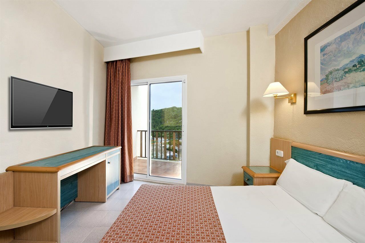Hotel Sol Milanos Pingueinos Son Bou Esterno foto